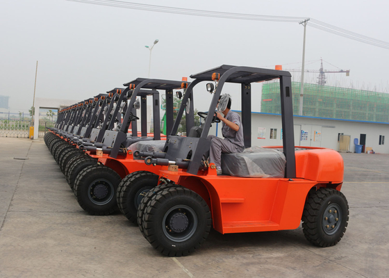 中国 頑丈な産業フォークリフトの運搬機、ISO サプライヤー